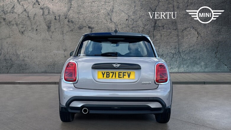 MINI Hatchback 1.5 Cooper Classic 5dr Auto Petrol Hatchback